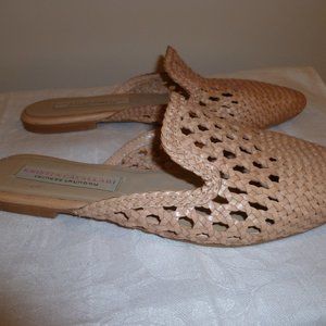 NEW 7 1/2 Tan Woven Mules Slides Worn once Kristin Cavallari Chinese Laundry